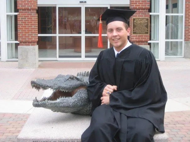 20070504 Graduation Gator