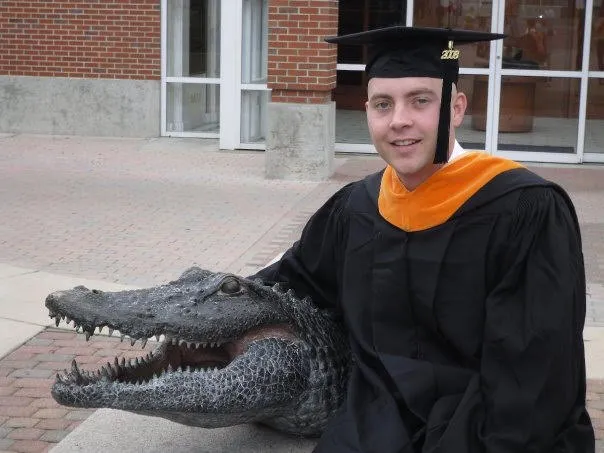 20081219 Graduation Gator