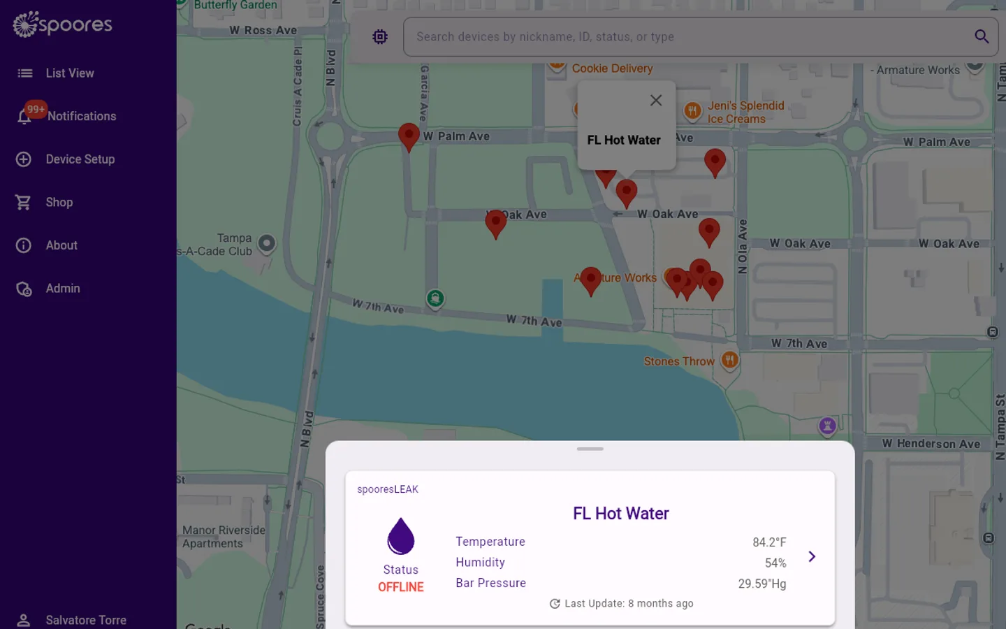 The Spoores app showing connected devices live on a map with real-time readings